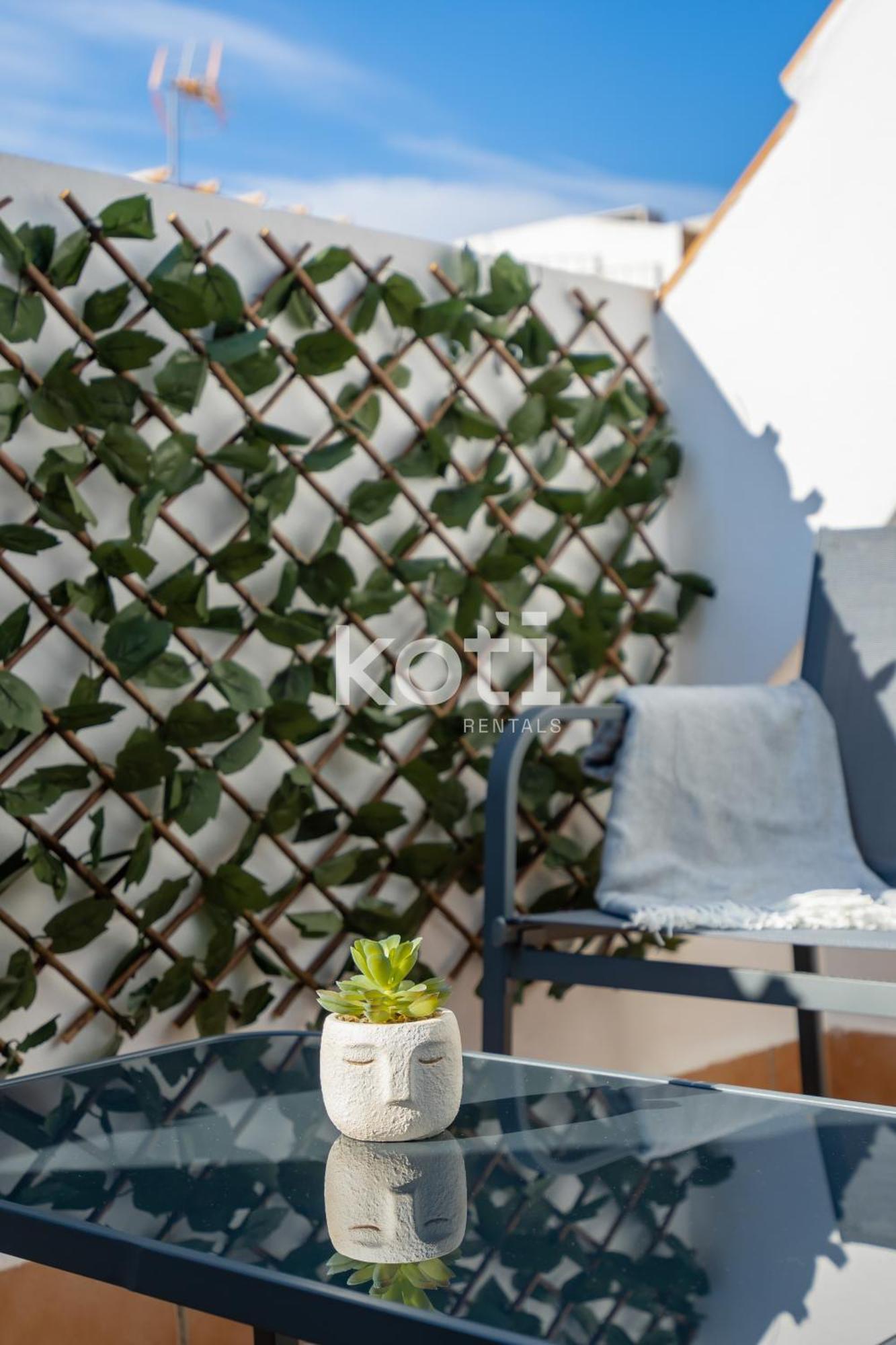 Koti Rentals - Sandy Beach Apartment Fuengirola Eksteriør billede